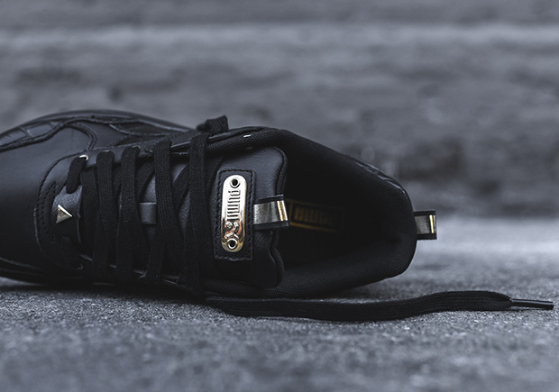 Puma Womens R698 Exotic Black Gold 6