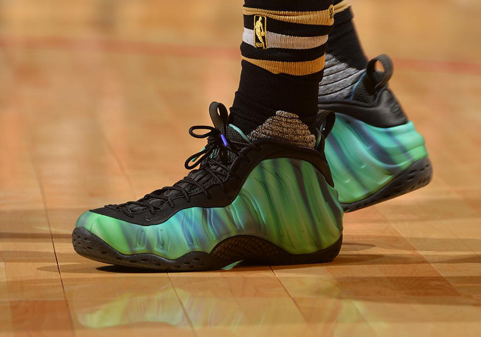 2016 Rising Stars Challenge Zach Lavine Fomposite Northern Lights