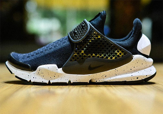 Nike Sock Dart Se 2016 1