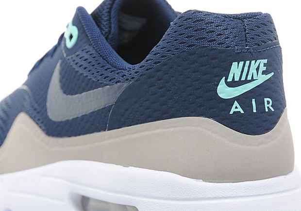 Nike Air Max 1 Ultra Moire Essential Mini Swoosh 05