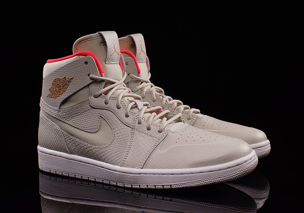 Air Jordan 1 High Nouveau Pure Platinum Available 03