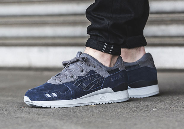 An ASICS GEL-Lyte III Made For Georgetown Fans