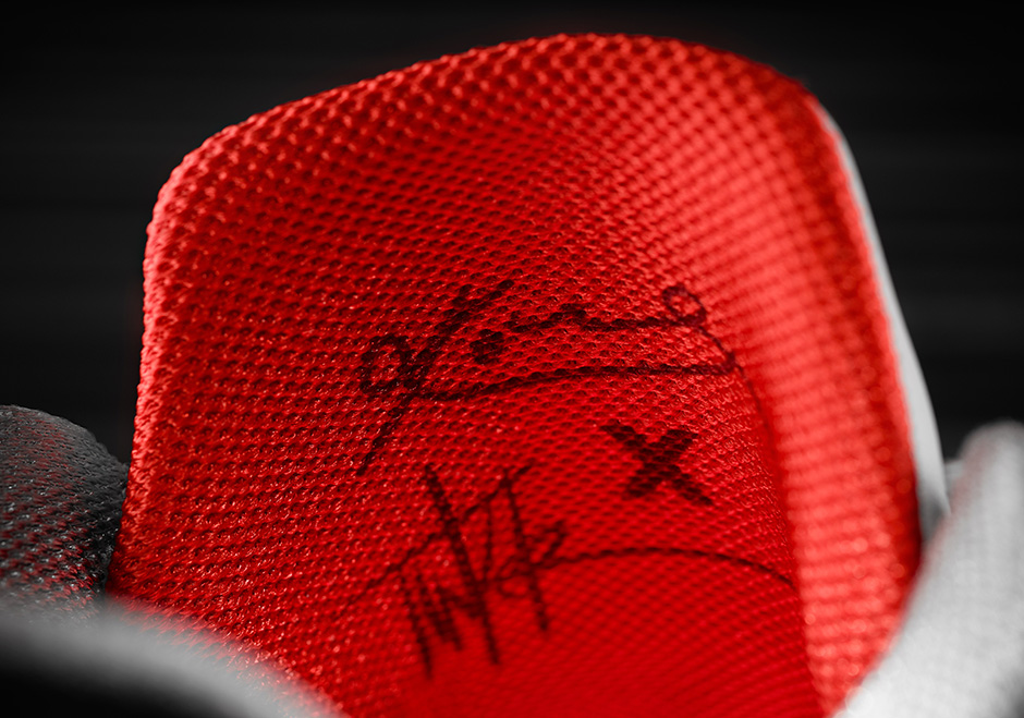 Kobe 11 Tinker Hatfield Jordan 3 5
