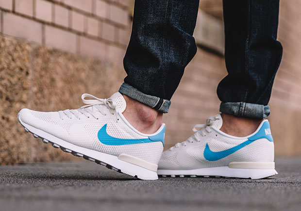 Nike Internationalist No Sew Sail University Blue 3