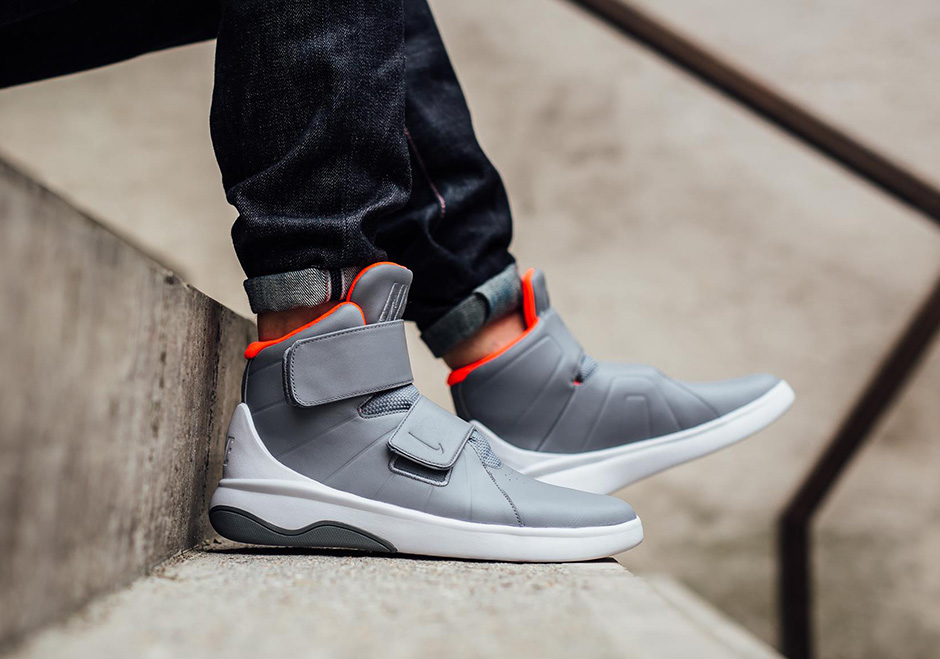 Nike Marxman Pure Platinum Yeezy 01