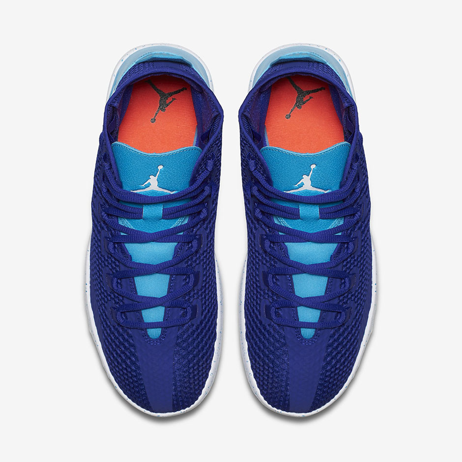 Jordan Reveal 834064 407 Hornets 3