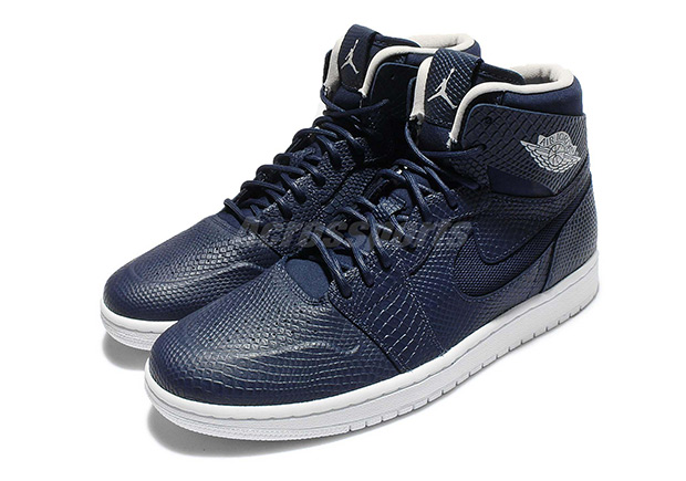 Air Jordan 1 High Nouveau Midnight Navy 01