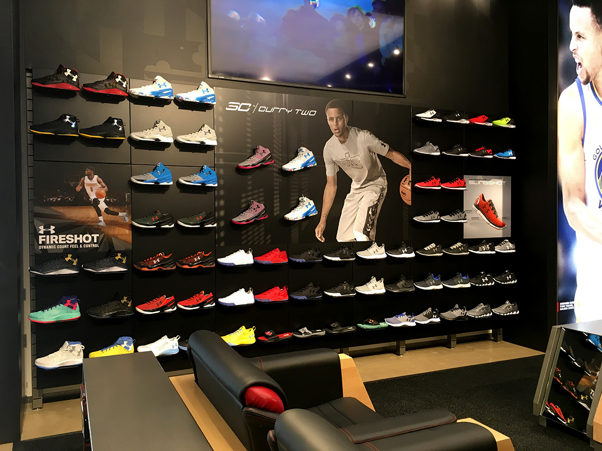 Champs Under Armour Armoury 06
