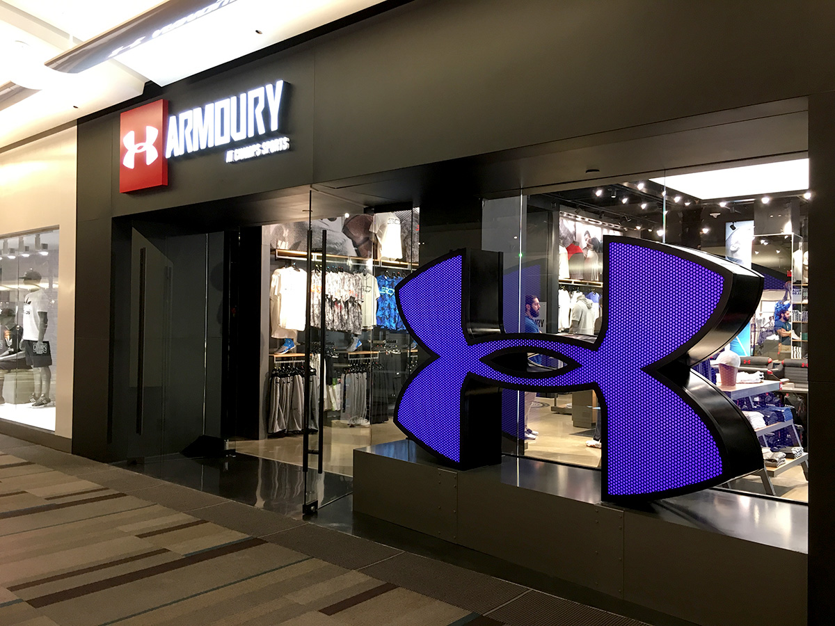 Champs Under Armour Armoury 12