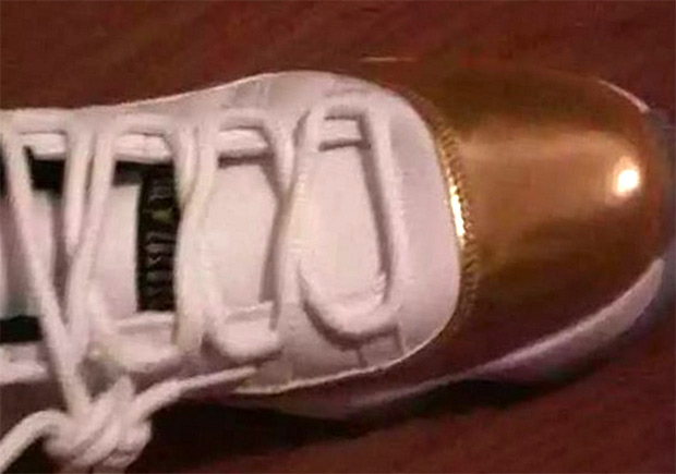 Jordan 11 Low Gold