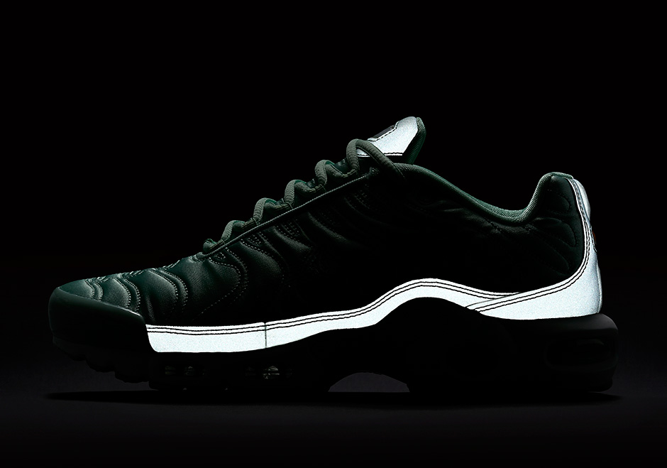 Nike Air Max Plus Summer Satin Pack 08