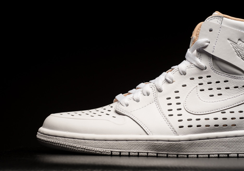 Air Jordan 1 Retro High Ep Black White Weekend Release 15