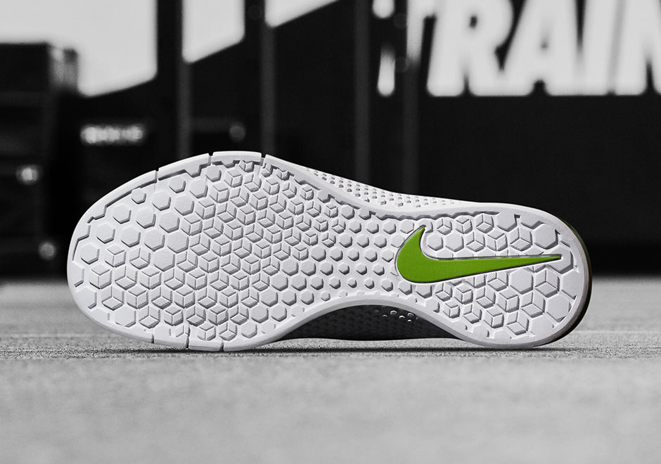 Nike Metcon 2 Air Trainer 1 Chlorophyll Colorway 3