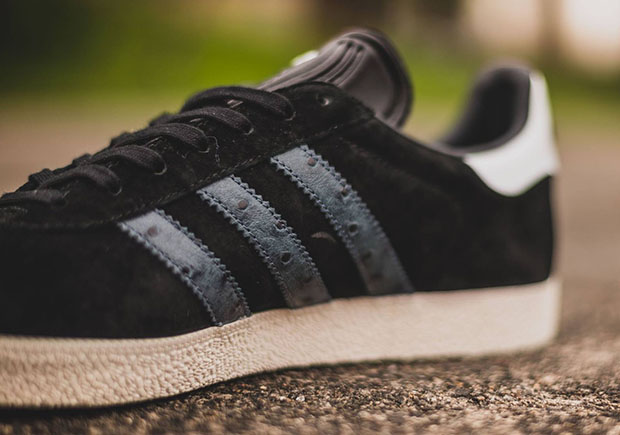 Adidas Gazelle Ostrich Stripes Black Gold Suede 4