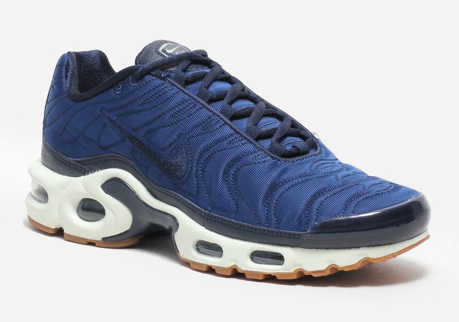 Nike Air Max Plus "Satin Pack" Extends To Blue