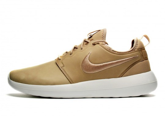 A Detailed Look At The NikeLab Roshe Two Premium