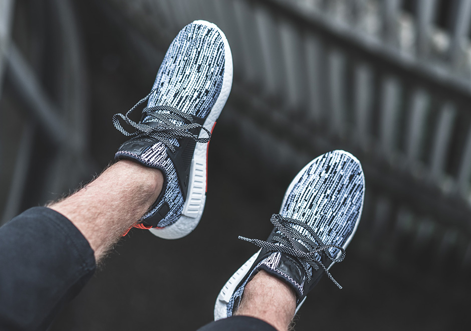 Adidas Nmd Xr1 White Black Glitch Red 3