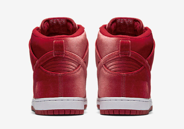 Nike Sb Dunk High Christmas 2016 Release 05