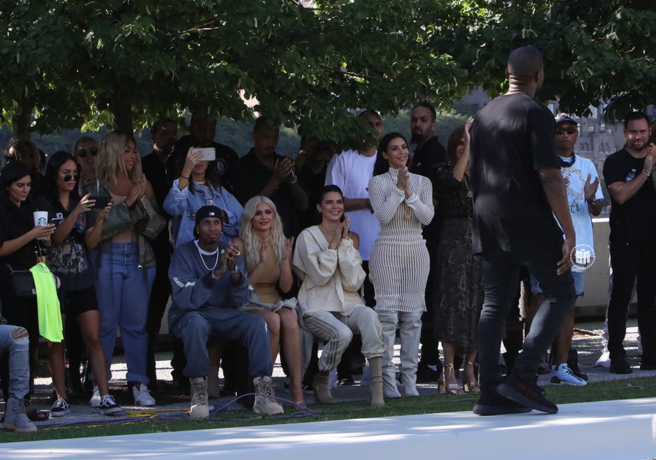 Yeezy Boost 350 Season 4 07
