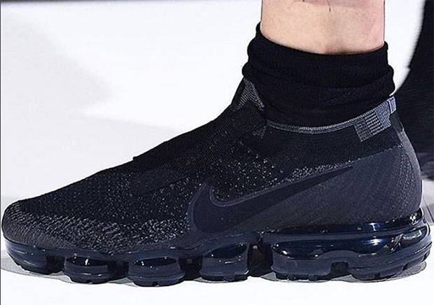 Comme Des Garcons Nike Vapormax 1