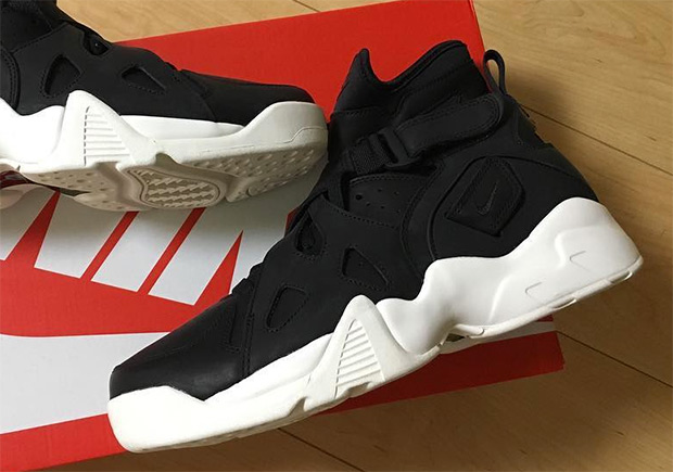 Nike Air Unlimited Black White 1