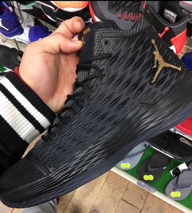 Jordan Melo M13 Preview Shots Black Gold 01