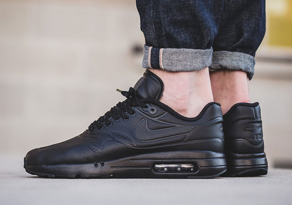 Nike Air Max 1 Ultra Se Triple Black 1