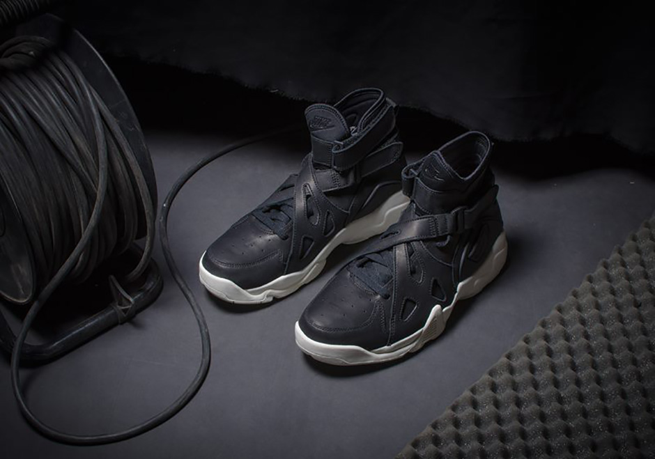 Nike Air Unlimited Black Leather Sail 01