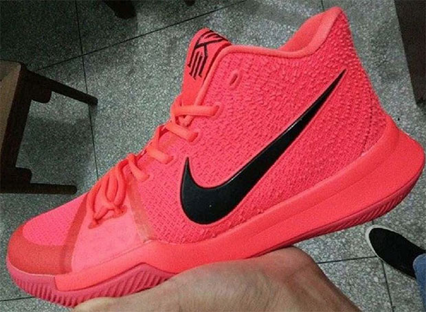 Nike Kyrie 3 Crimson