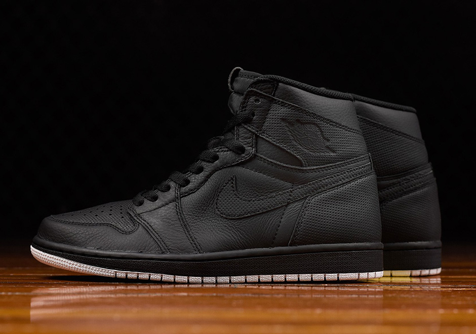 Air Jordan 1 Retro High Og Perforated Pack Release Info 05