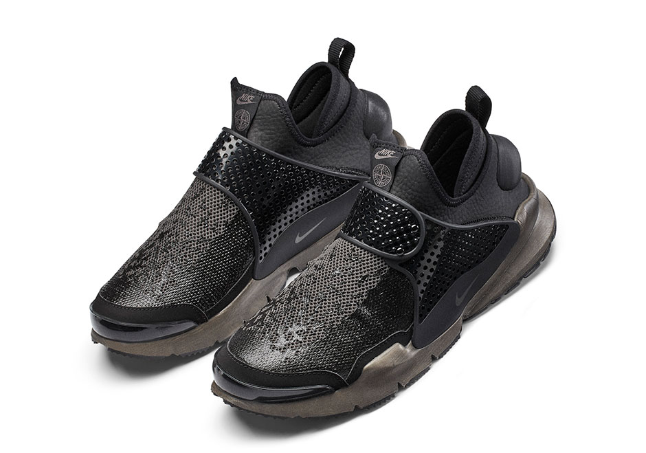 Stone Island Nikelab Sock Dart Mid Release Details 02