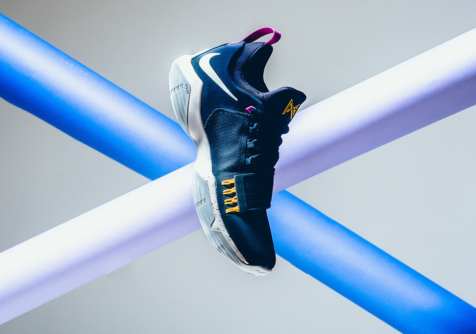 Nike Pg 1 Obsidian White University Gold Pacers 3