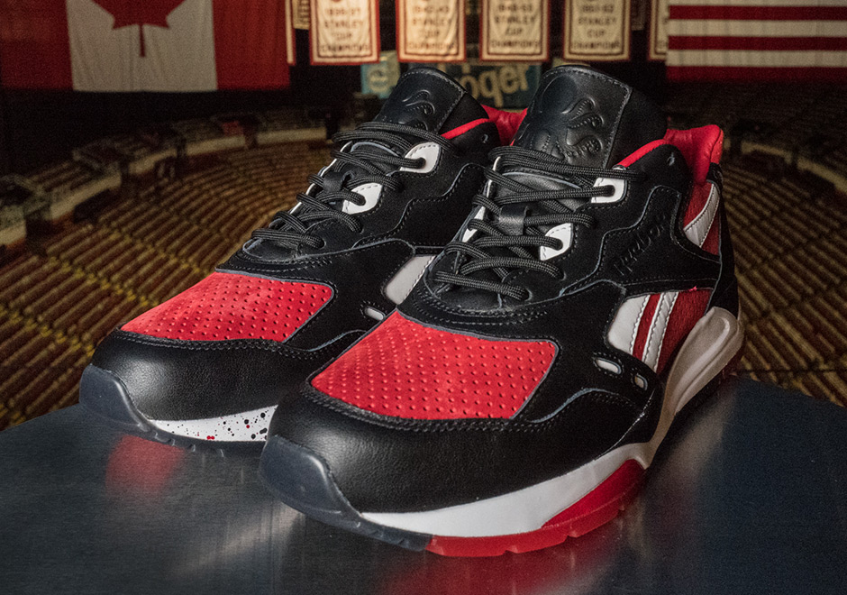 Detroit Red Wings Reebok Bolton Burn Rubber 3