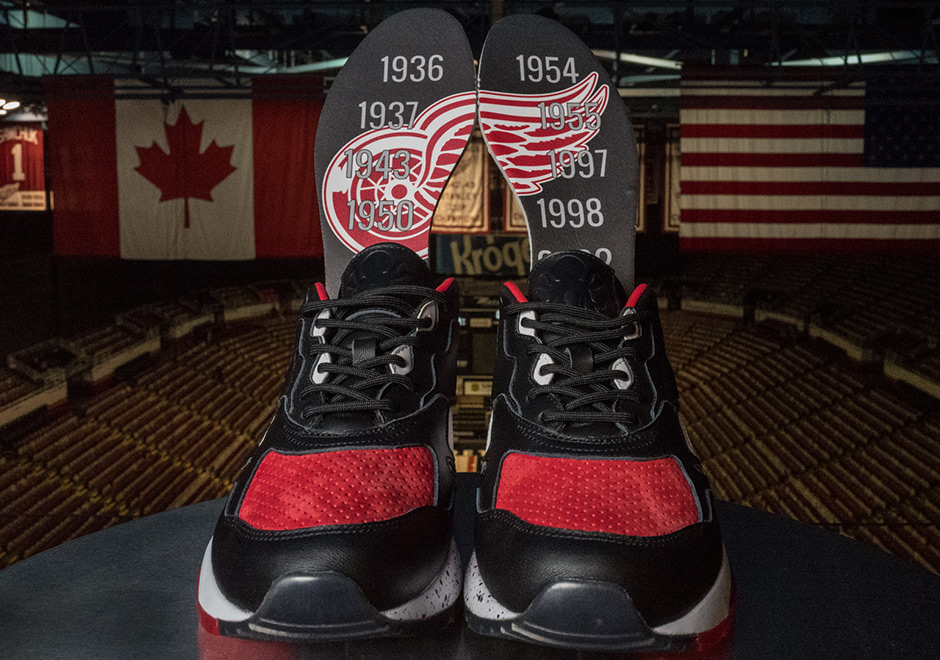 Detroit Red Wings Reebok Bolton Burn Rubber 4