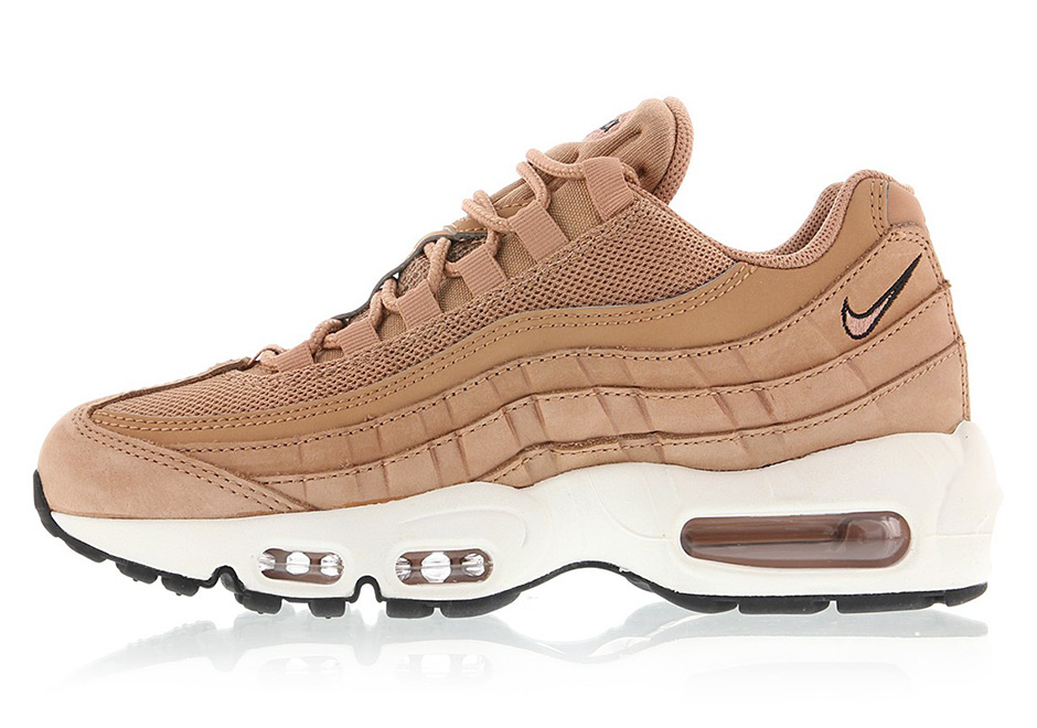Nike Wmns Air Max 90 Dusted Clay Black Sail 3
