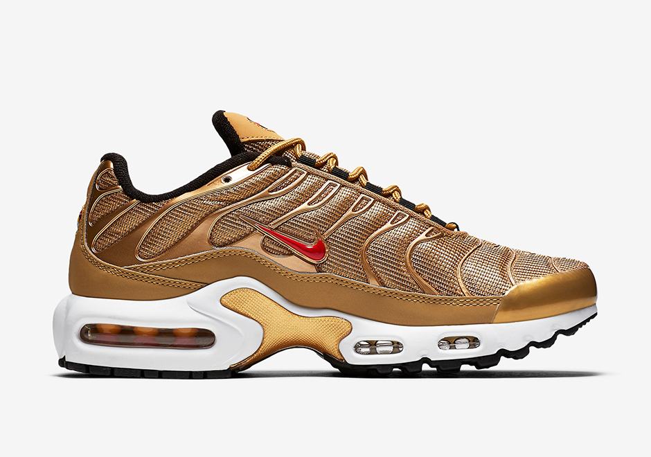 Nike Air Max Plus Metallic Gold 887092 700 04