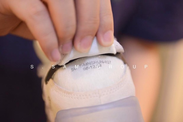 Off White Nike Air Max 90 Detailed Look 07
