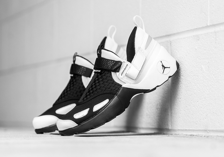Air Jordan Trunner Lx Black White 1