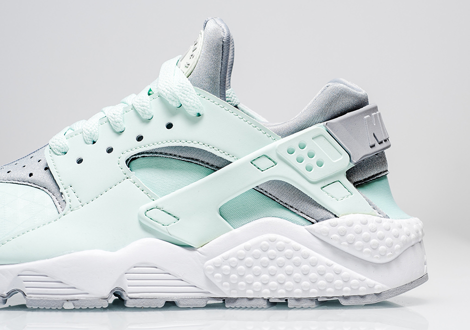 Nike Air Huarache Igloo Wolf Grey Womens 05