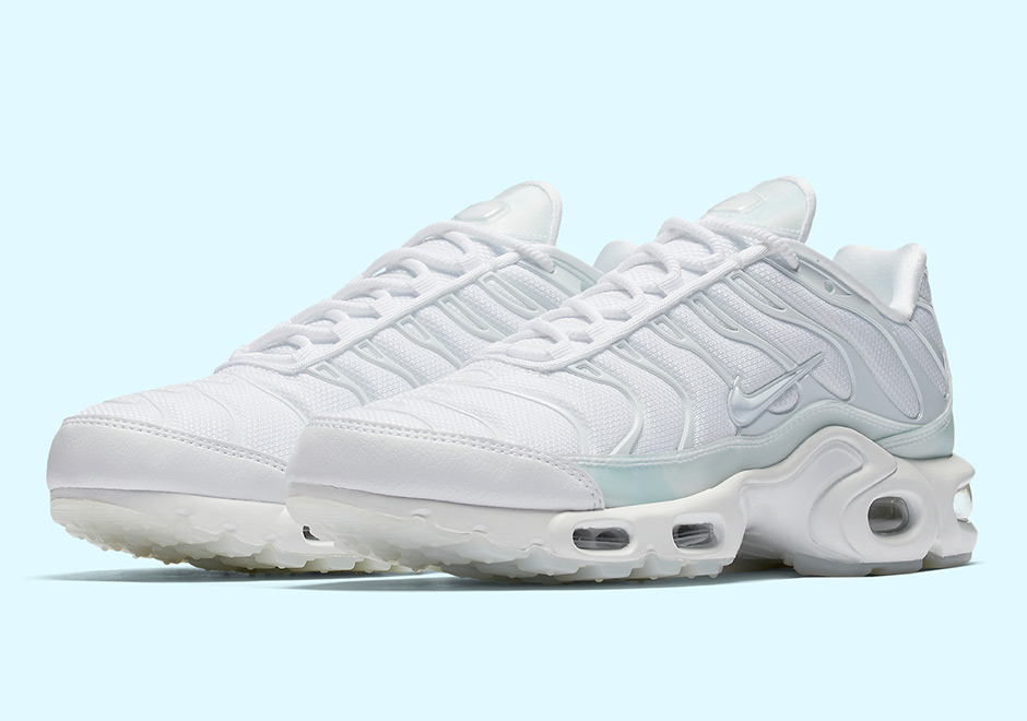 Nike Air Max Plus "Ice Blue" Coming Soon