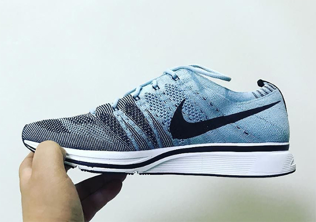 Nike Flyknit Trainer Cirrus Blue Summer 2017 03
