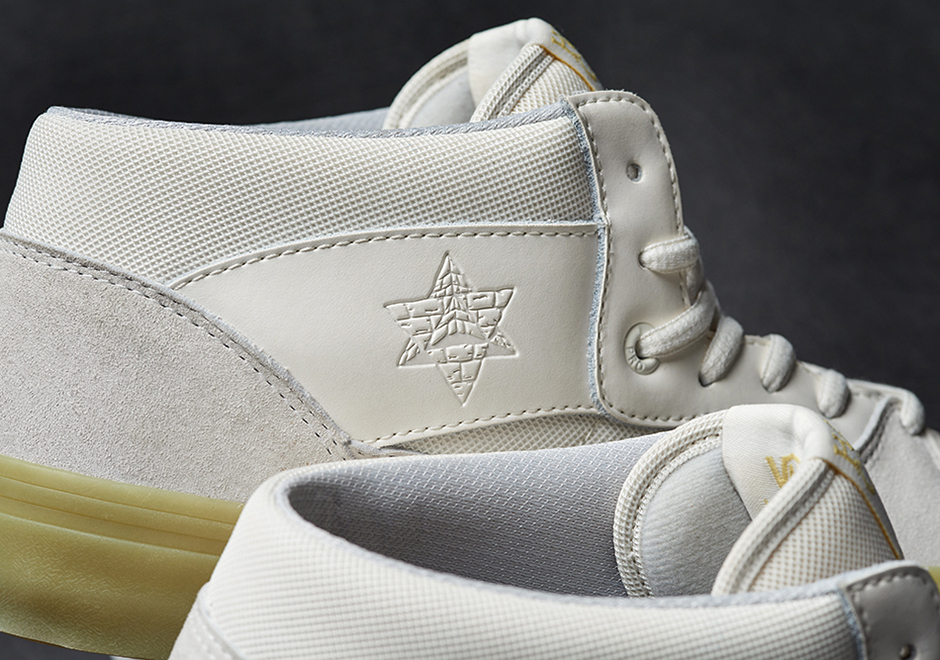 Pyramid Country Vans Half Cab Glow In The Dark 4