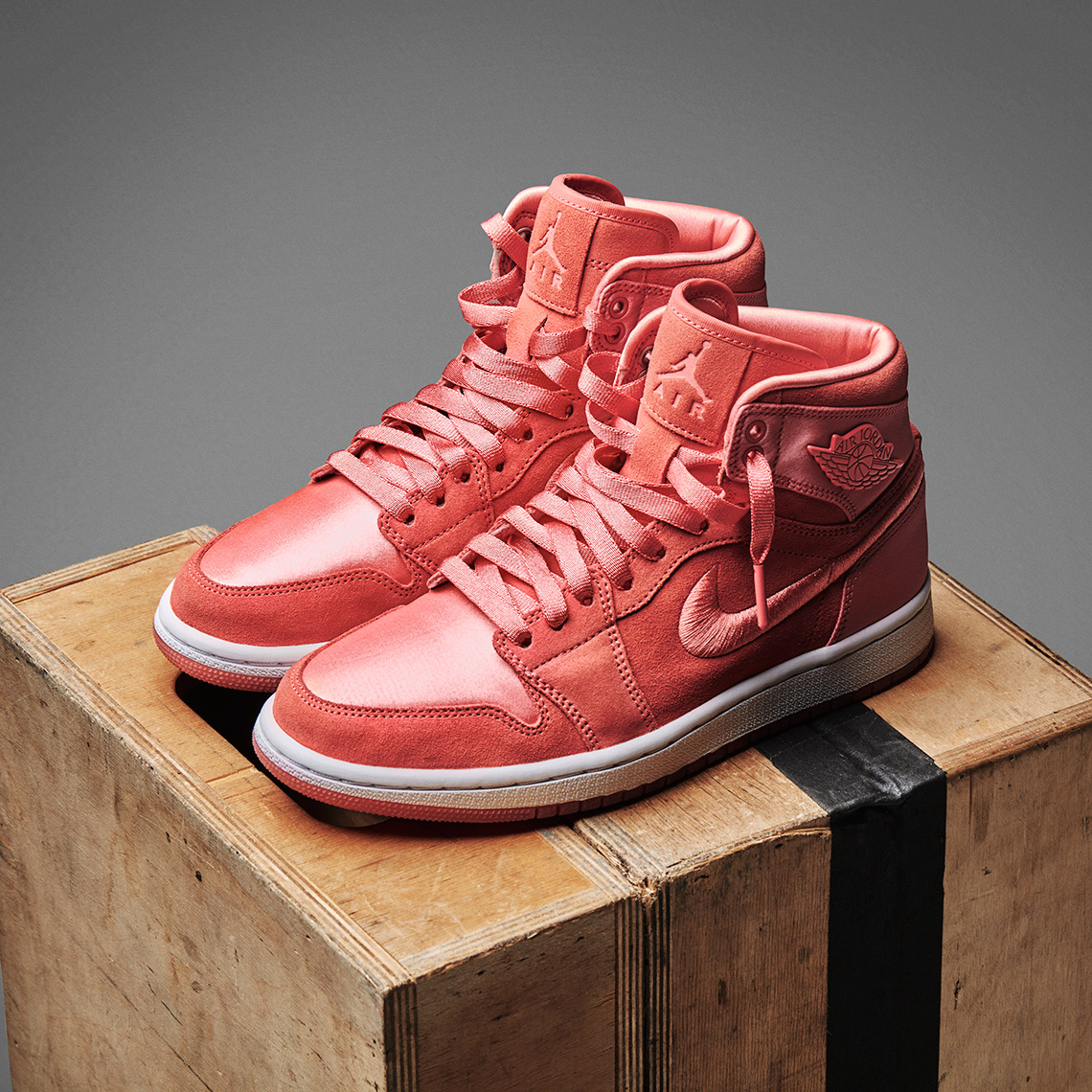 Air Jordan 1 Sun Blush