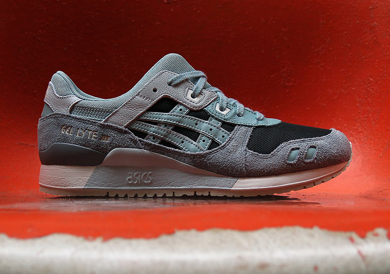 ASICS Launches The GEL-Lyte III In “Blue Surf”