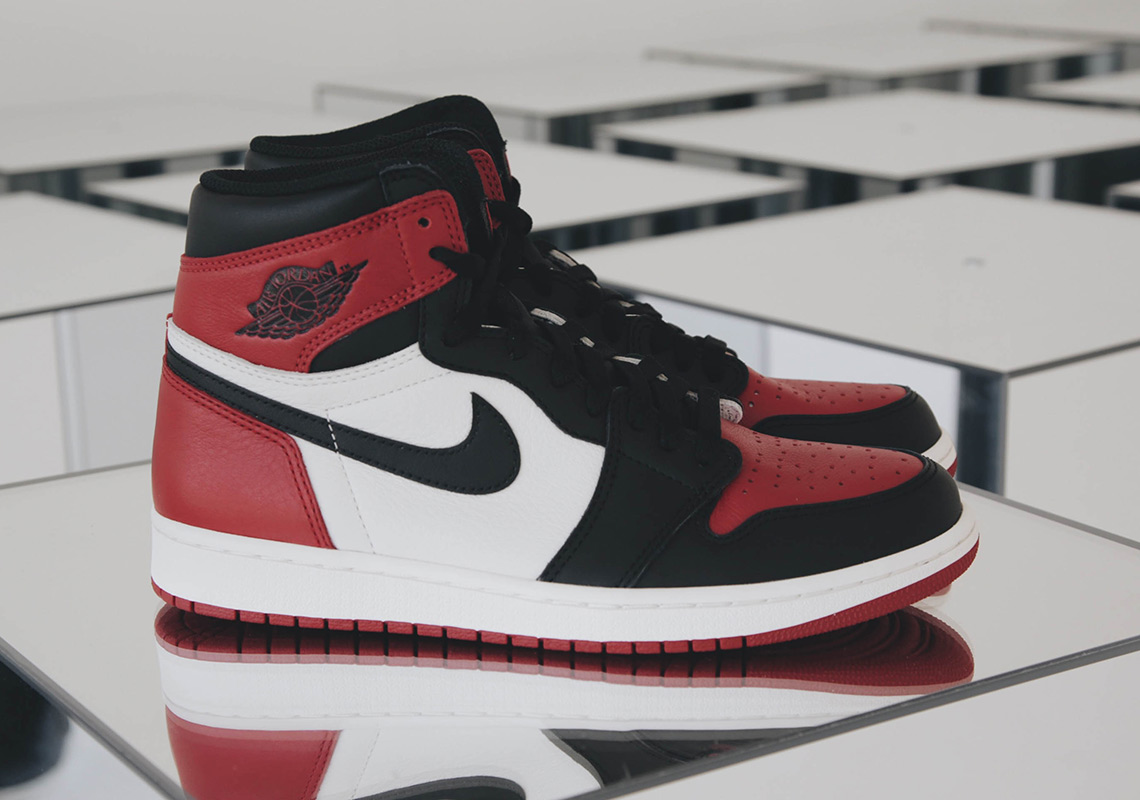 Air Jordan 1 Bred Toe Super Gr 5