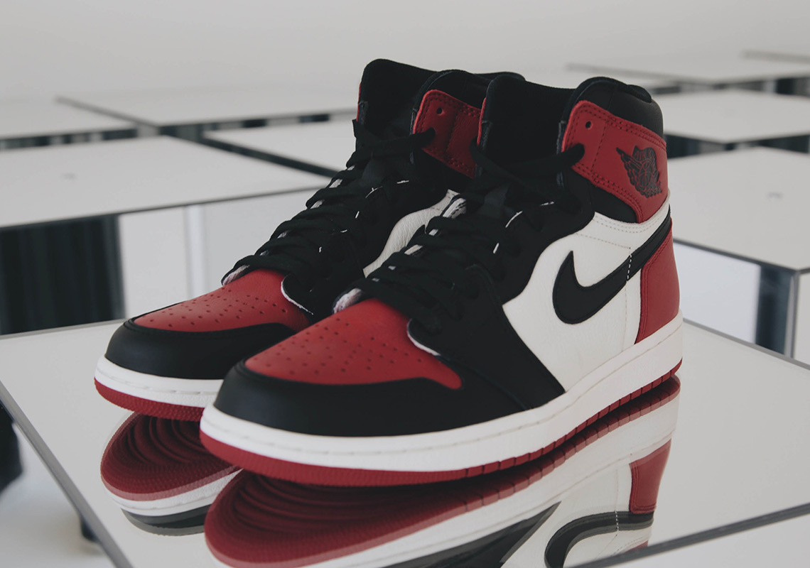 Air Jordan 1 Bred Toe Super Gr 6