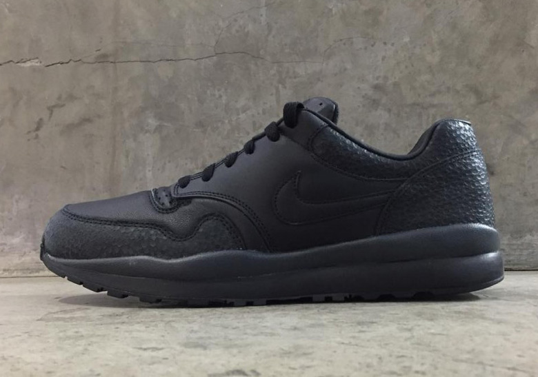 Nike Air Safari Black Ao3295 002 1