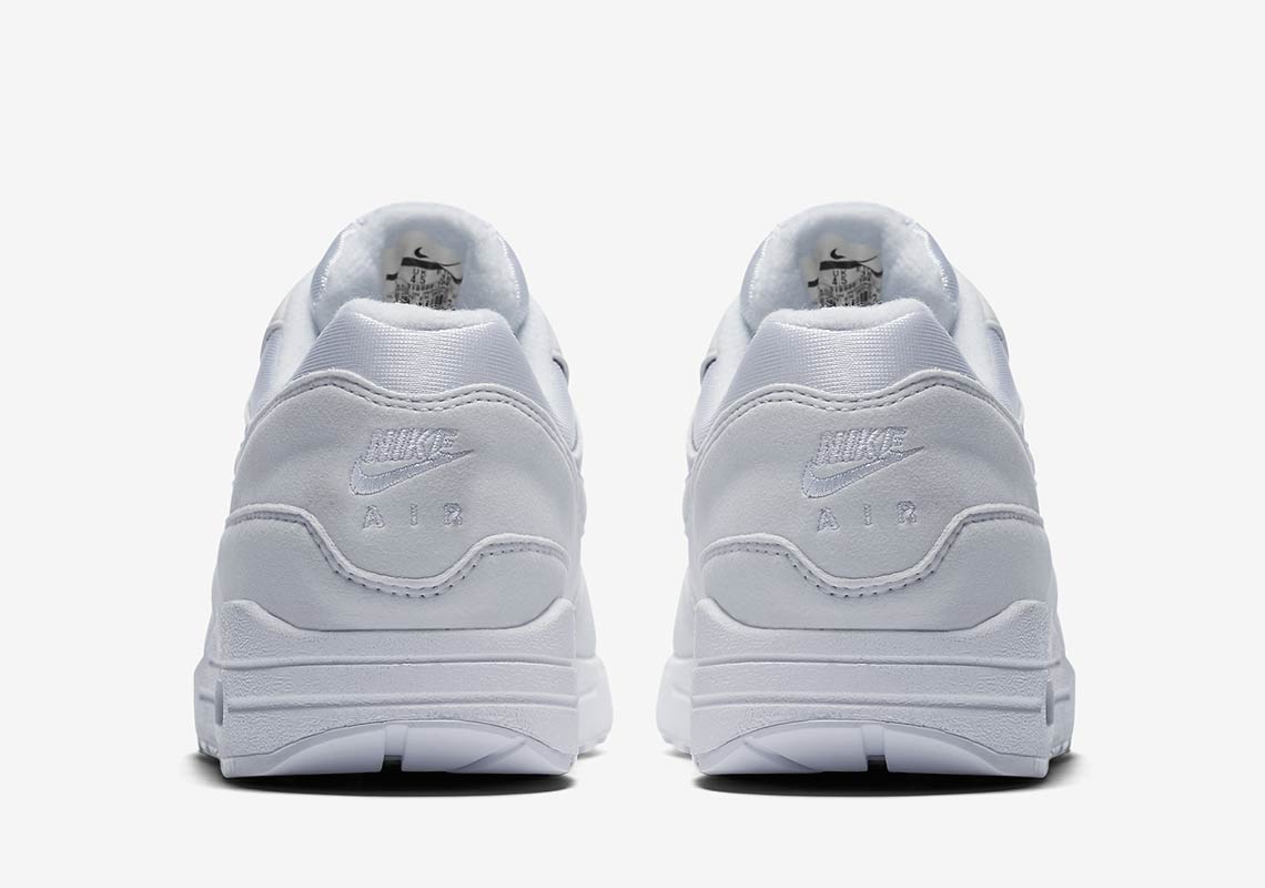 Air Max 1 Triple White 319986 108 5