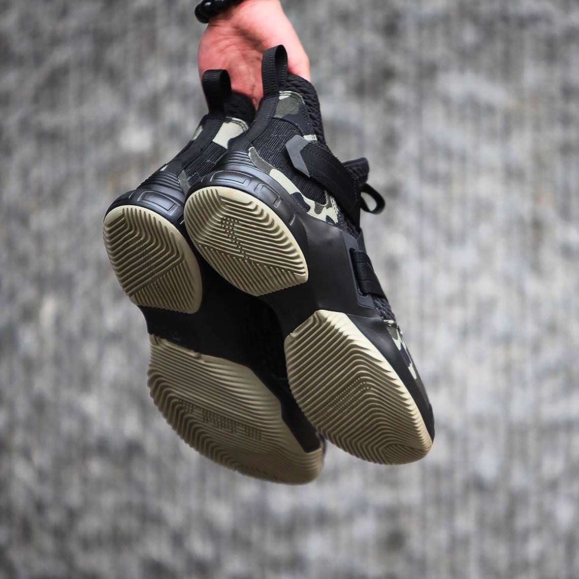 Nike Lebron Soldier 12 Military Camo 61