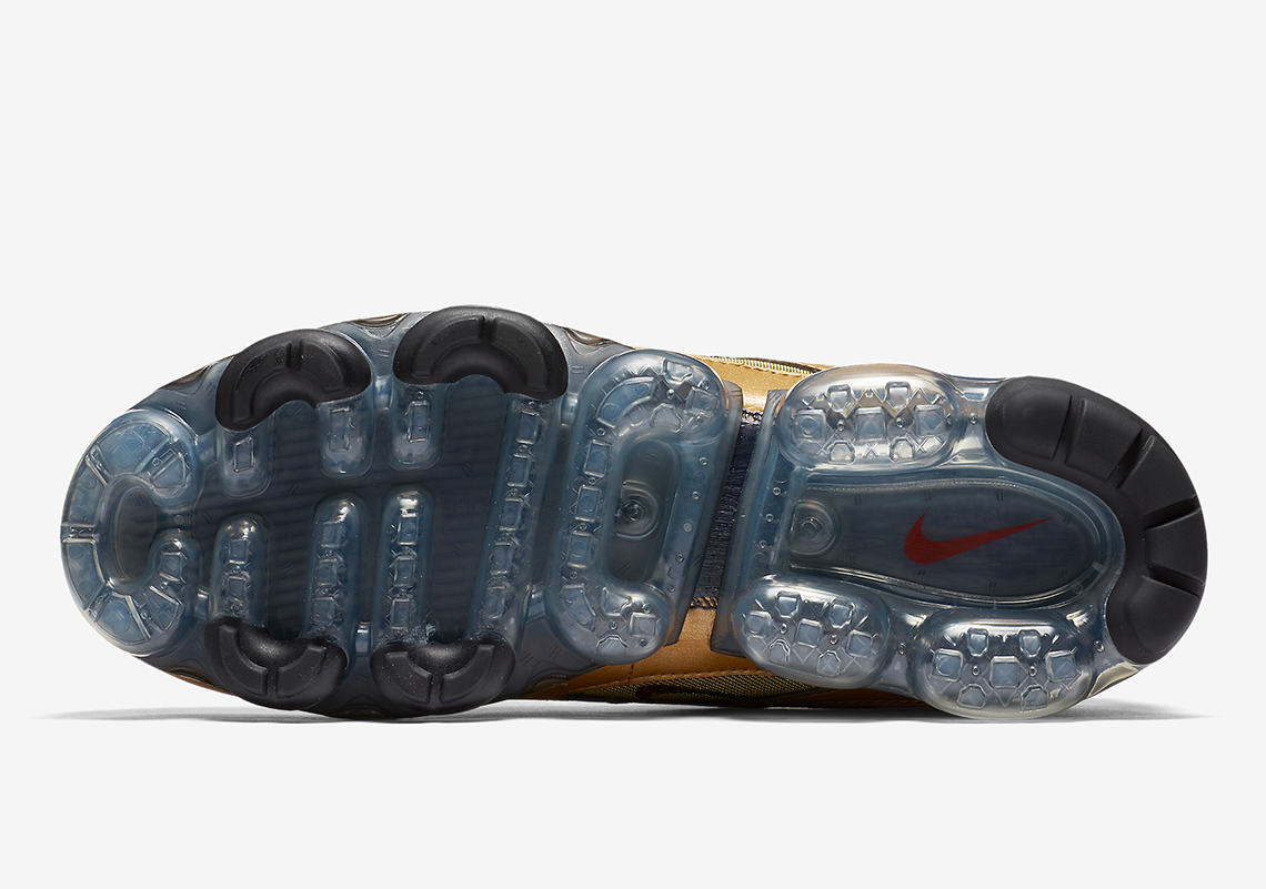 Nike Vapormax 97 Metallic Gold 4